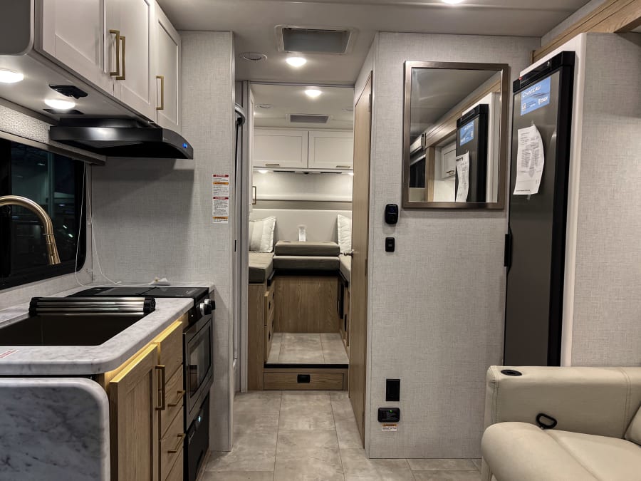 2026 Thor Motor Coach CHATEAU SPRINTER — detail view