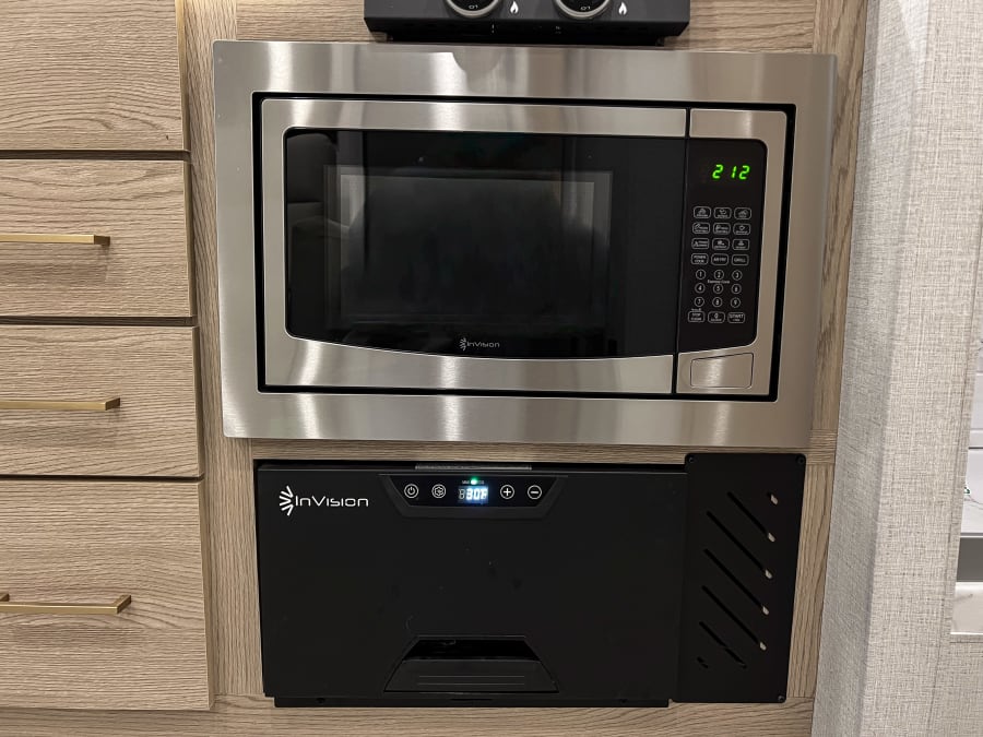 2026 Thor Motor Coach CHATEAU SPRINTER — photo 12 view