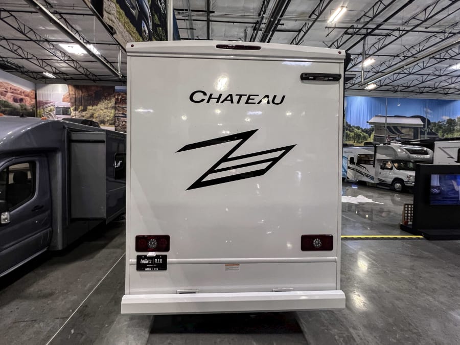 2026 Thor Motor Coach CHATEAU SPRINTER — photo 21 view