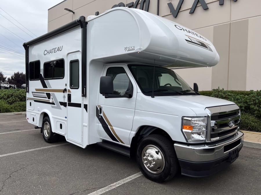2027 Thor Motor Coach CHATEAU