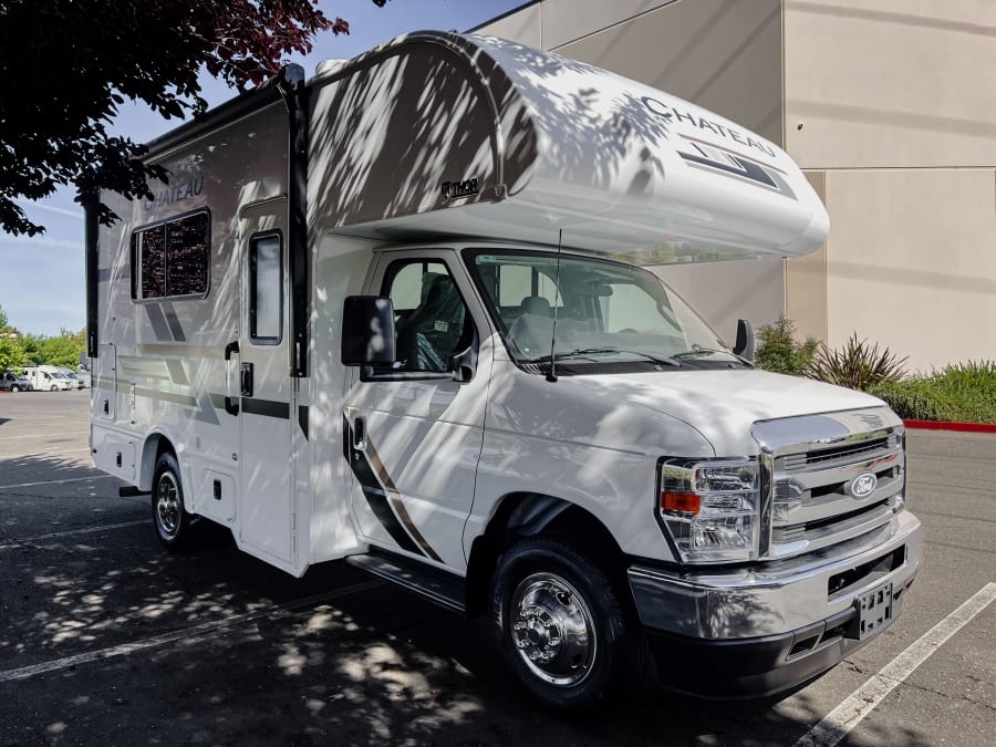 2027 Thor Motor Coach CHATEAU
