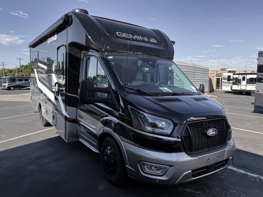 2027 Thor Motor Coach GEMINI