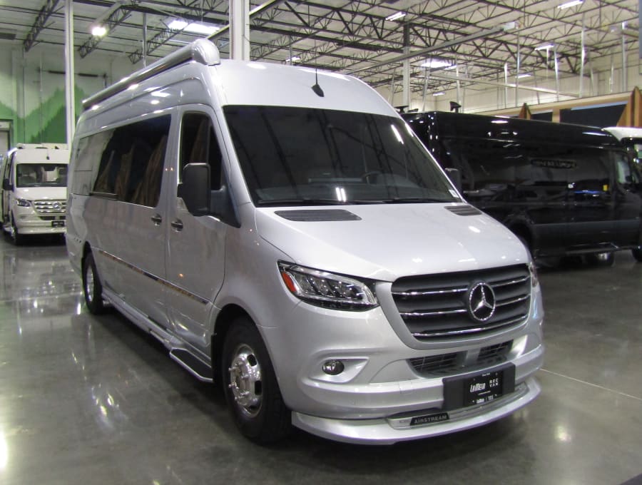 2024 Airstream INTERSTATE