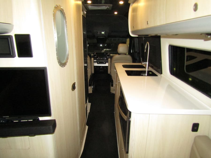 2024 Airstream INTERSTATE — interior view
