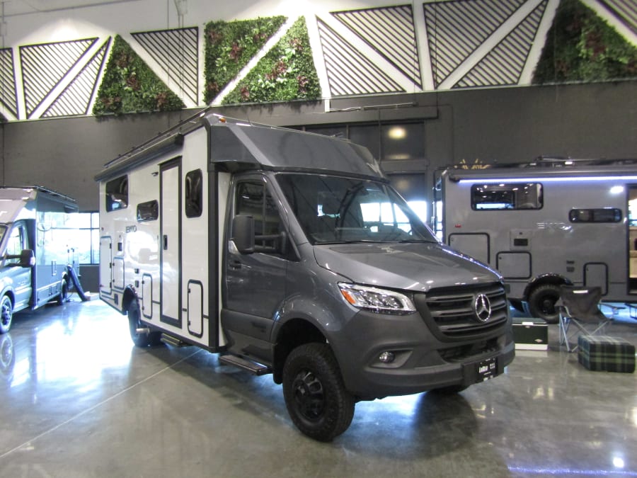 2025 Winnebago EKKO