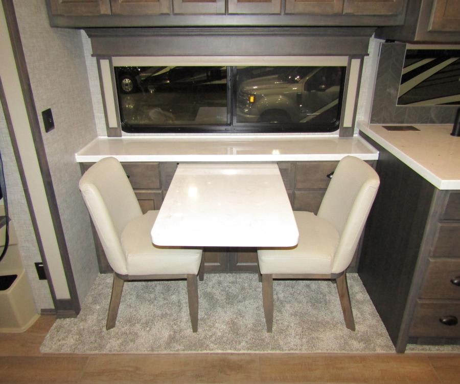 2023 Tiffin ALLEGRO RED — photo 9 view