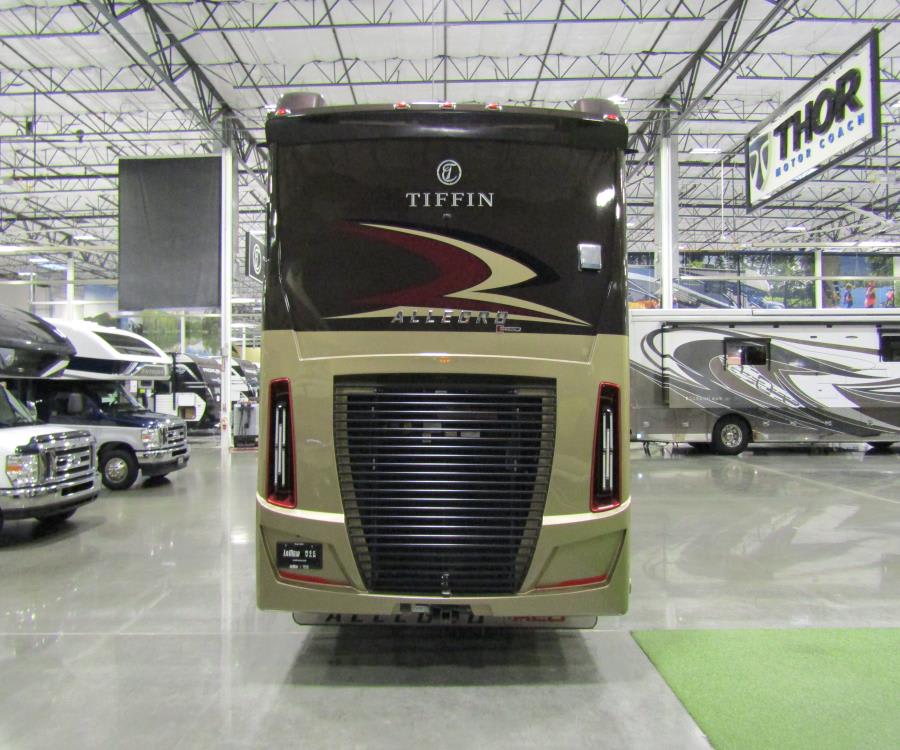 2023 Tiffin ALLEGRO RED — photo 29 view