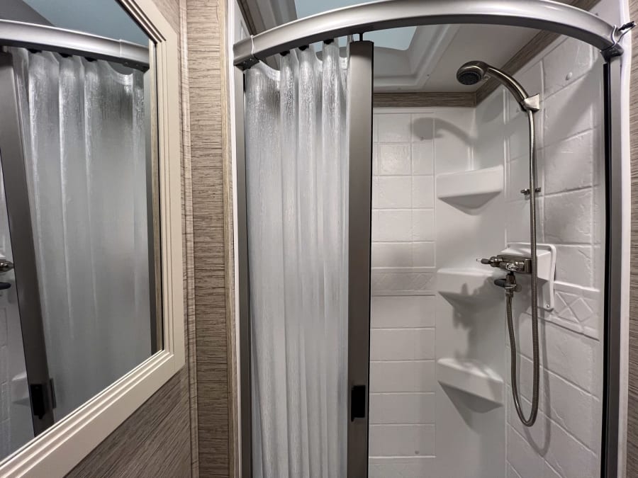 2023 Thor Motor Coach ACE — photo 19 view
