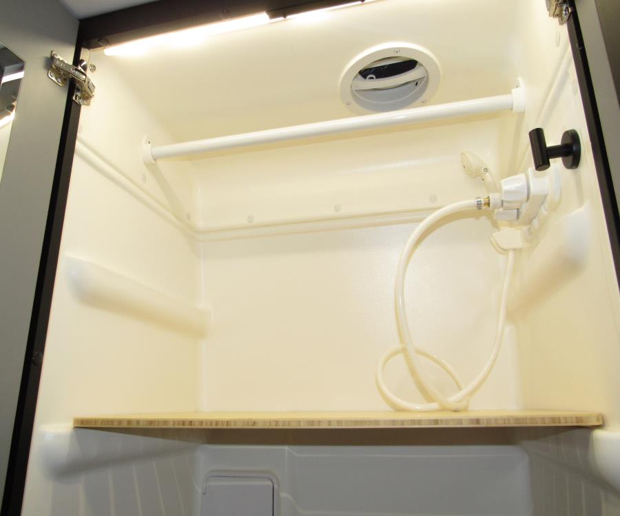 2025 Winnebago REVEL — photo 16 view