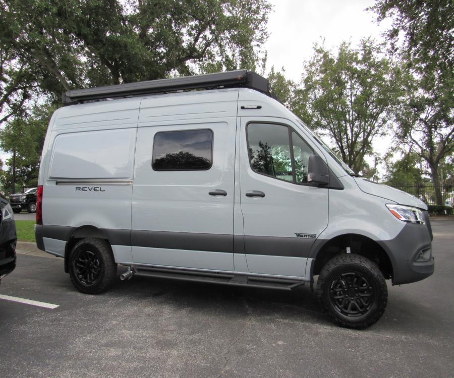 2025 Winnebago REVEL — photo 23 view