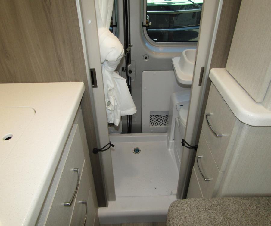 2026 Thor Motor Coach RIZE — photo 9 view