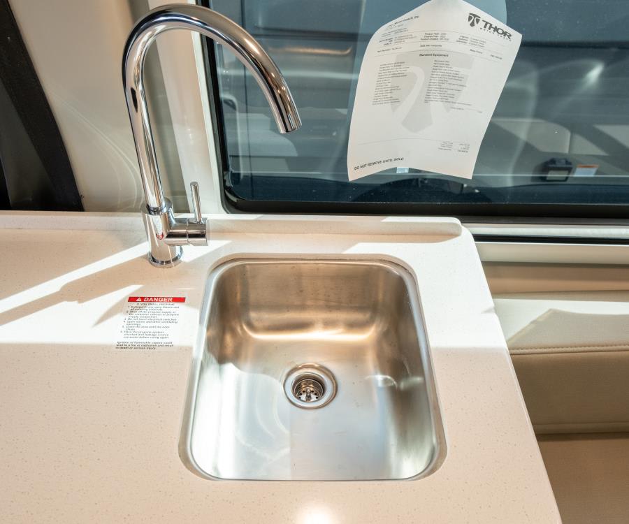 2026 Thor Motor Coach TRANQUILITY — photo 10 view
