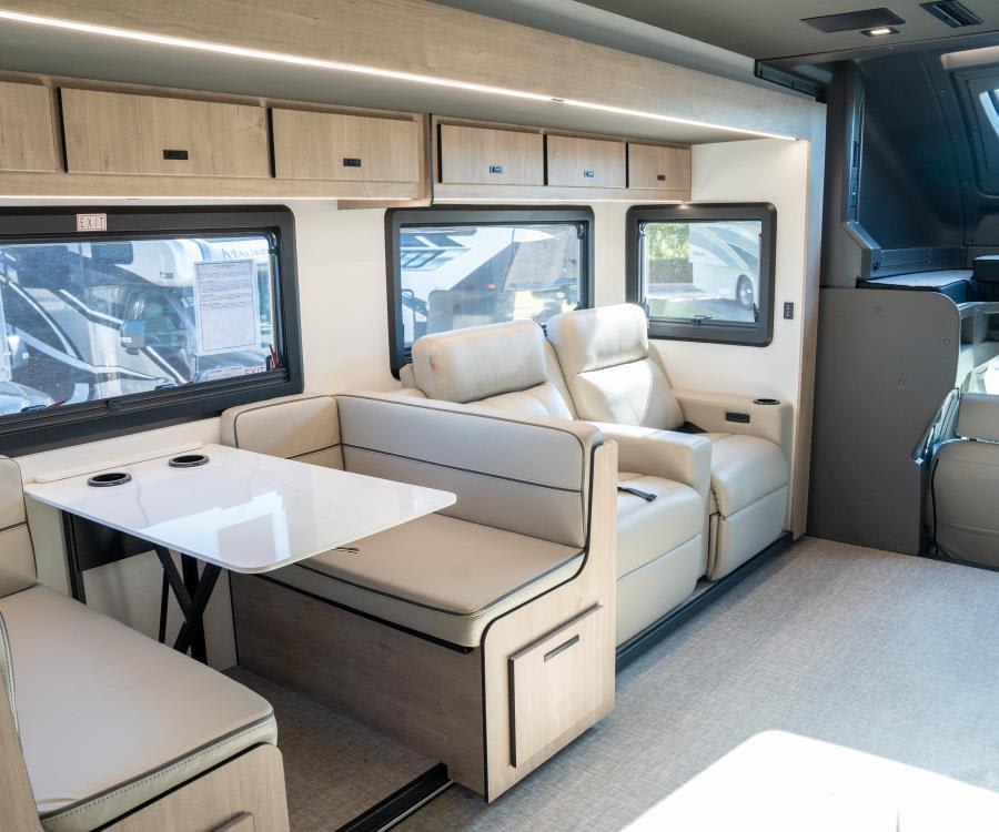 2026 Grand Design LINEAGE SERIES F — photo 13 view