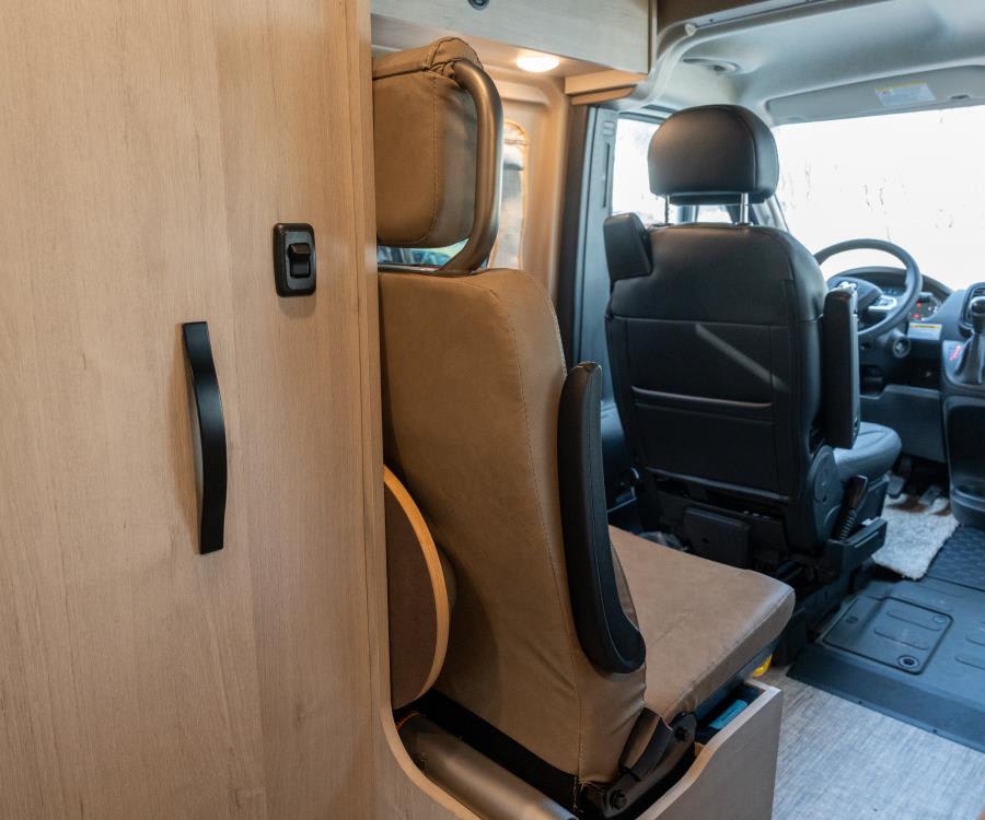2026 Winnebago SOLIS — photo 11 view