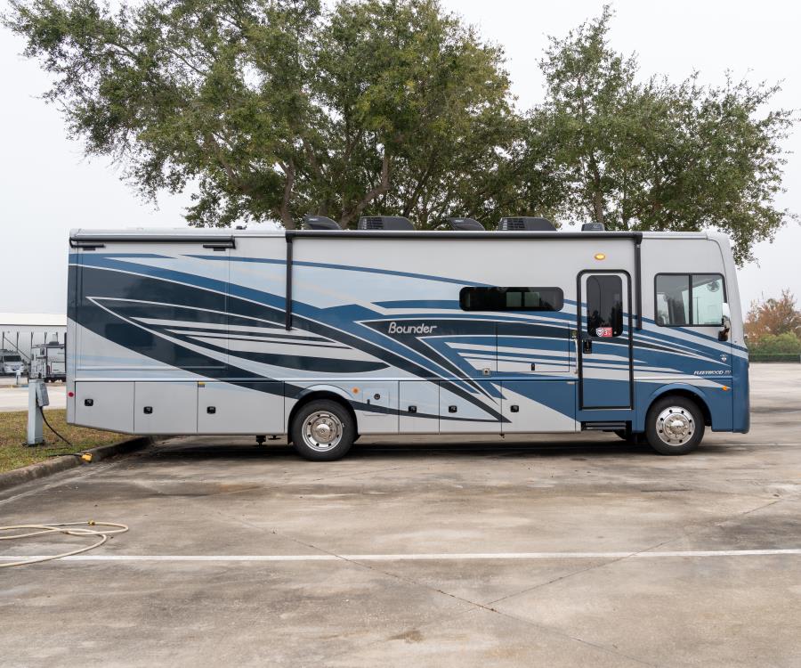 2026 Fleetwood BOUNDER — photo 23 view
