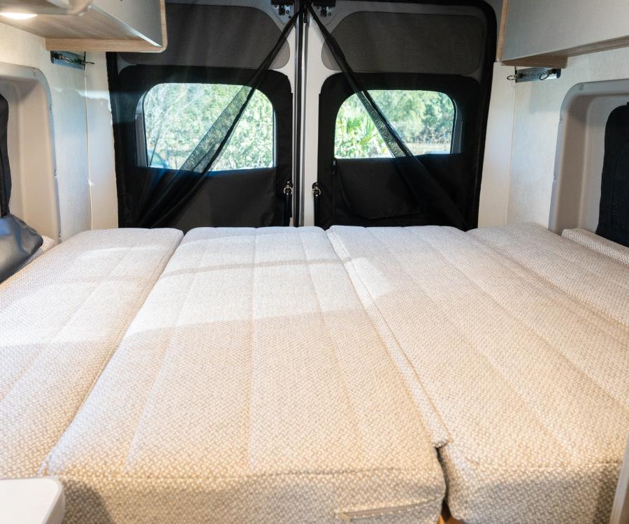 2026 Winnebago SOLIS — photo 16 view