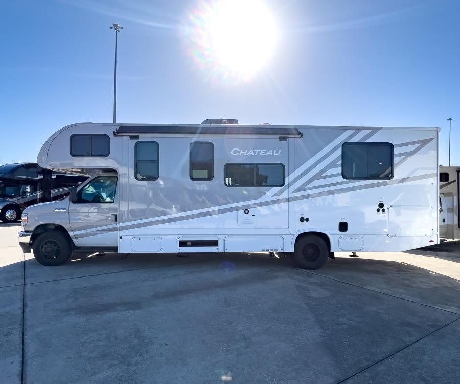 2026 Thor Motor Coach CHATEAU — photo 19 view