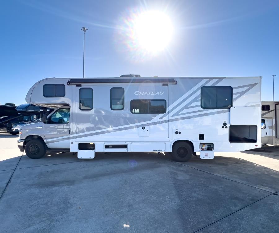 2026 Thor Motor Coach CHATEAU — photo 20 view
