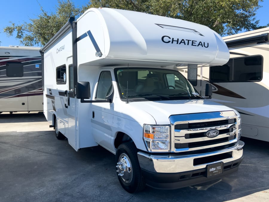 2026 Thor Motor Coach CHATEAU