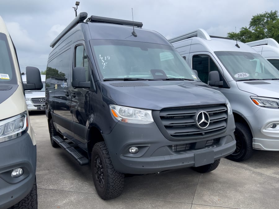 2027 Thor Motor Coach SANCTUARY