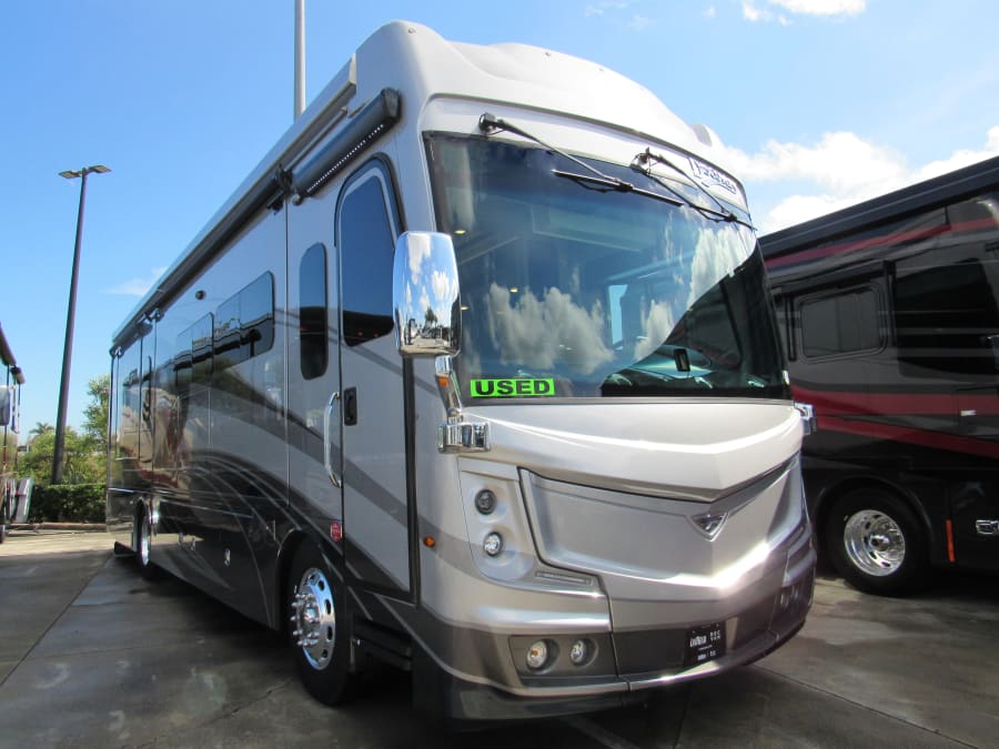 2023 Fleetwood DISCOVERY LXE