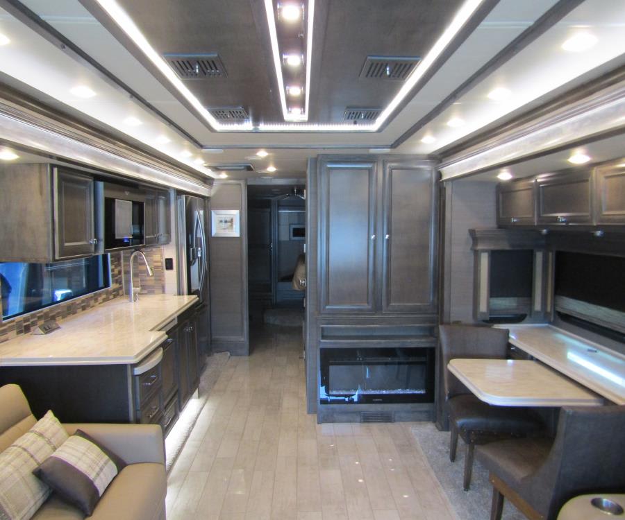 2022 Tiffin PHAETON — interior view