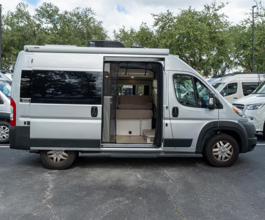 2023 Thor Motor Coach RIZE — photo 21 view