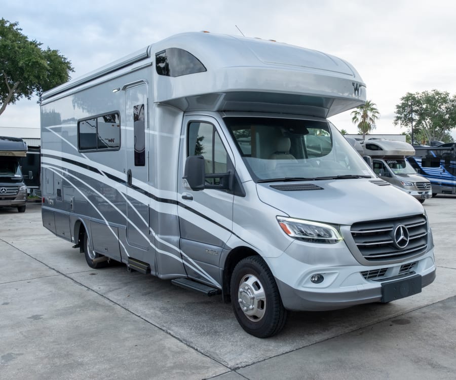 2022 Winnebago VIEW
