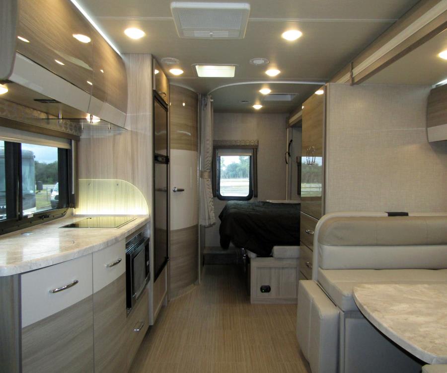 2022 Thor Motor Coach DELANO — detail view