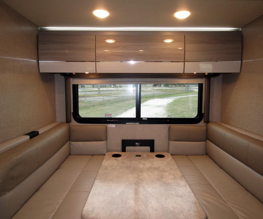 2022 Thor Motor Coach DELANO — photo 14 view