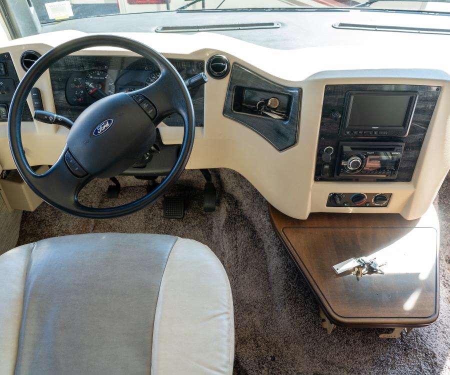 2018 Newmar BAY STAR — side profile view