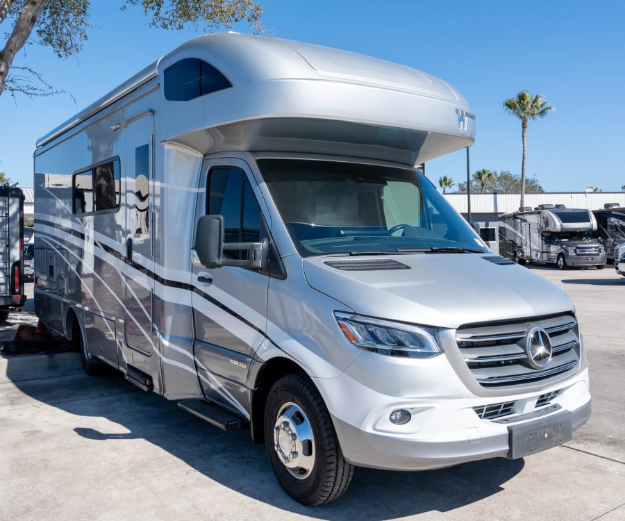 2022 Winnebago NAVION