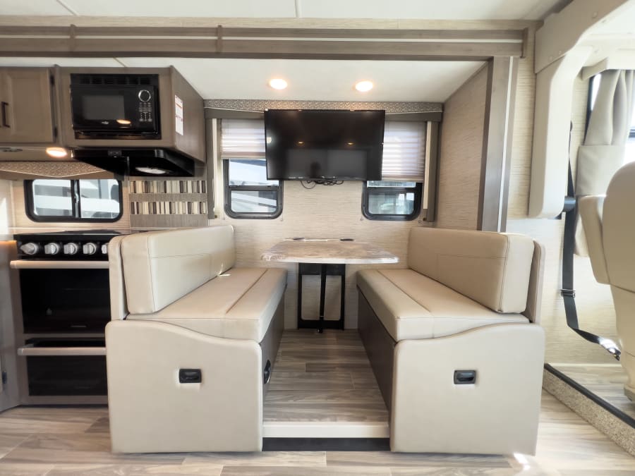 2023 Thor Motor Coach ACE — photo 7 view