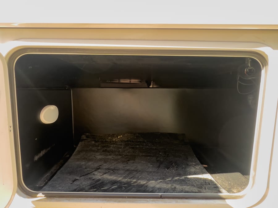 2023 Thor Motor Coach ACE — photo 24 view