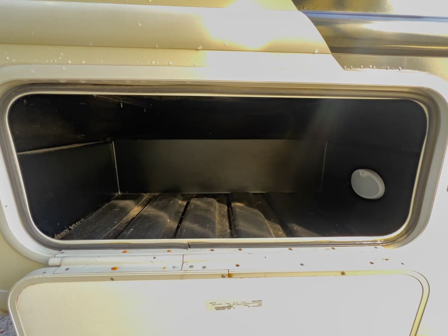2023 Thor Motor Coach ACE — photo 34 view