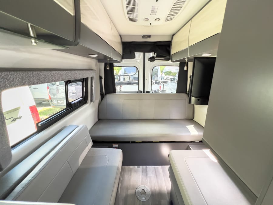 2023 Thor Motor Coach TRANQUILITY — photo 16 view