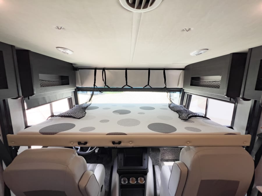 2025 Fleetwood FLAIR — interior view