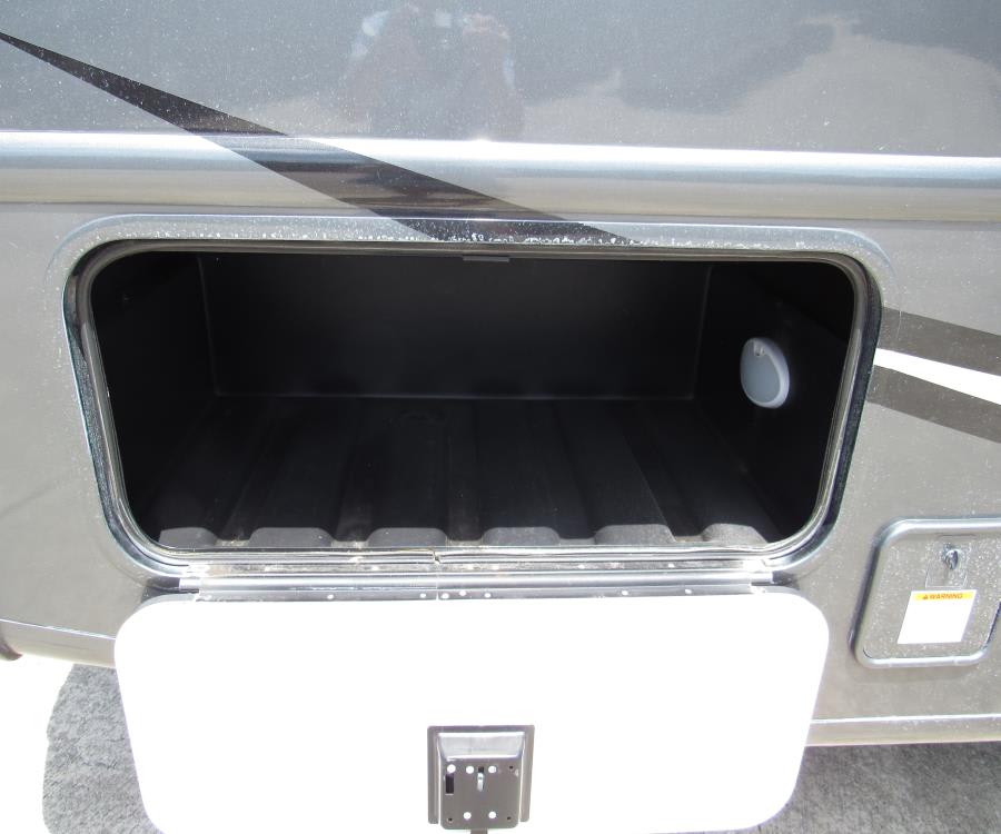 2020 Thor Motor Coach MAGNITUDE — photo 27 view