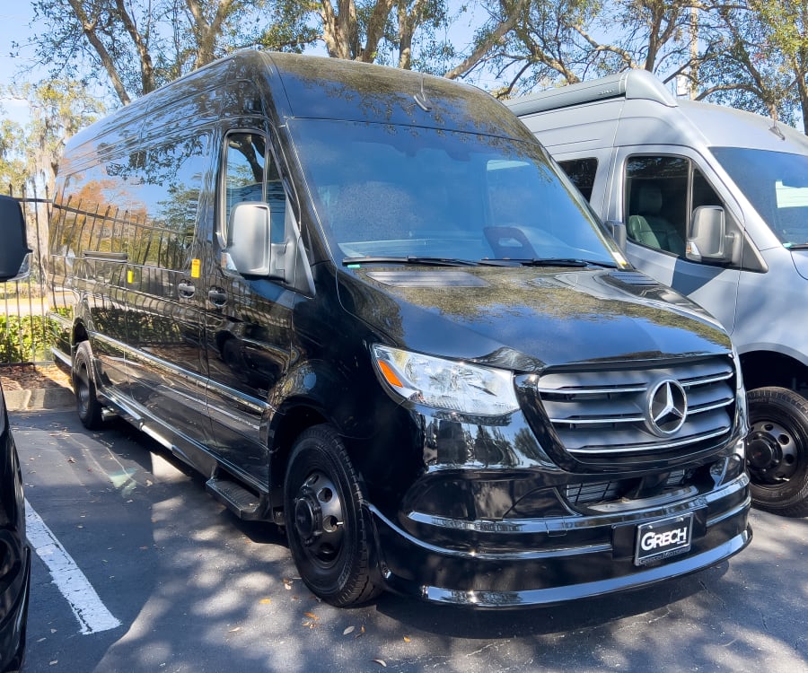 2027 Grech RV LUSSO