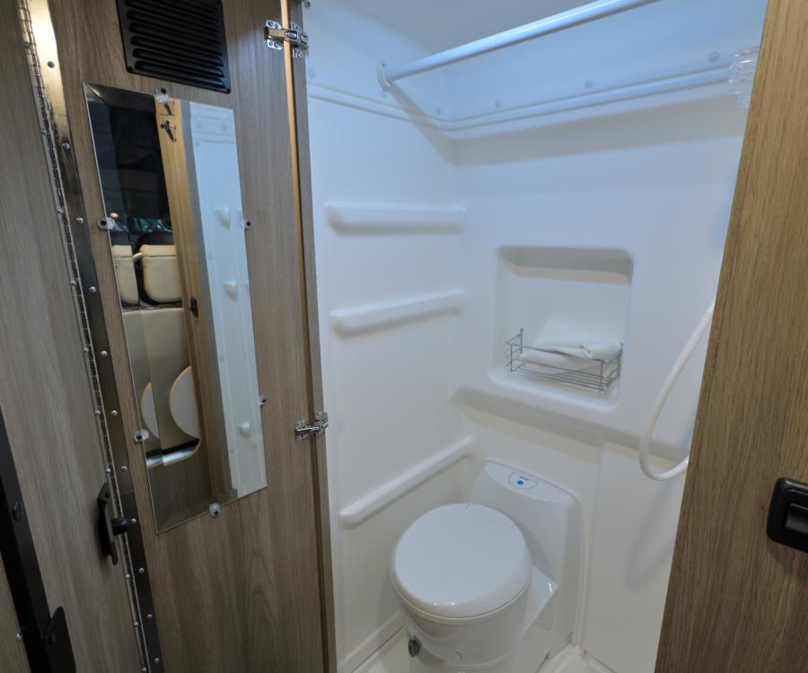 2026 Winnebago SOLIS — photo 15 view