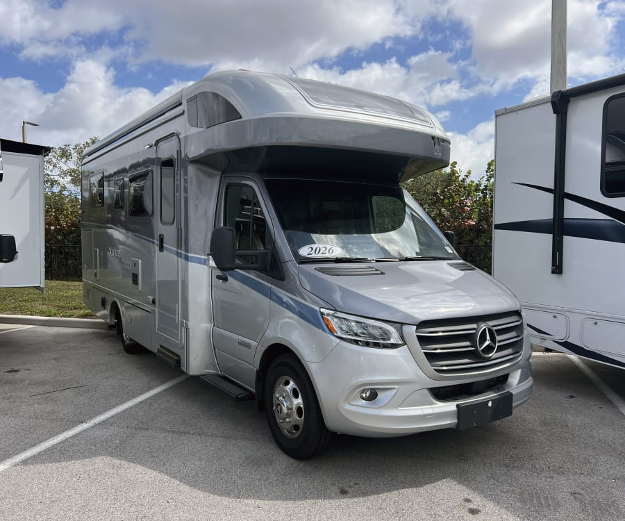 2026 Winnebago NAVION
