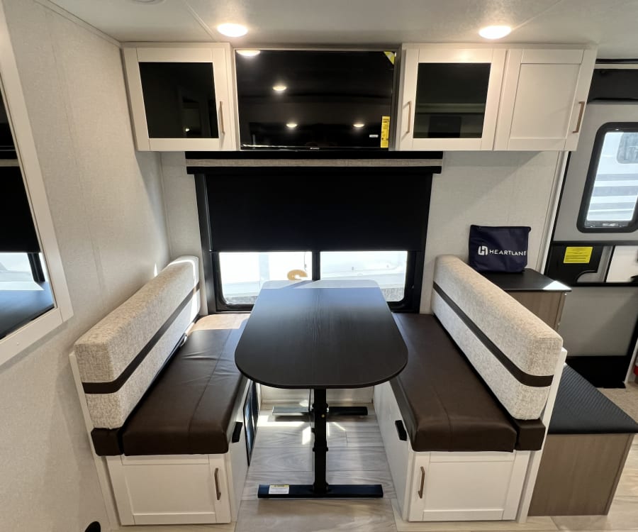 2026 Jayco NORTH TRAIL — photo 9 view