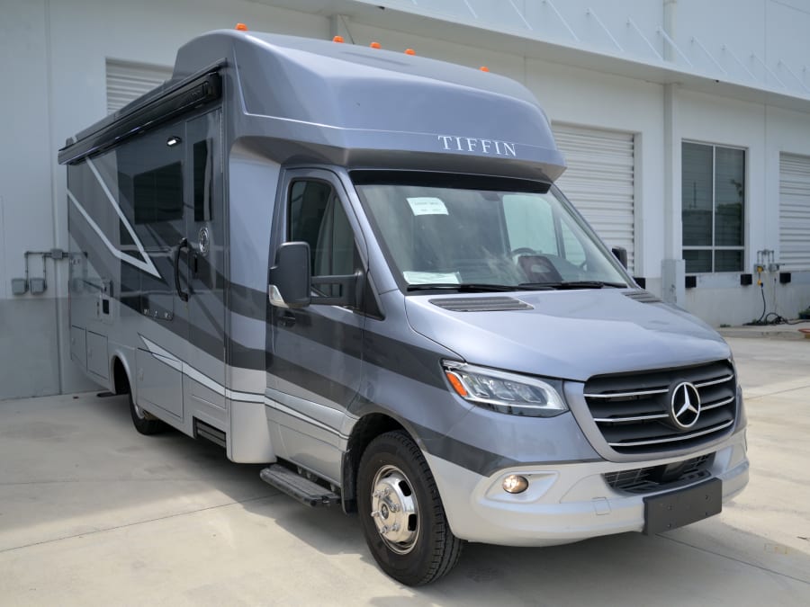 2027 Tiffin WAYFARER