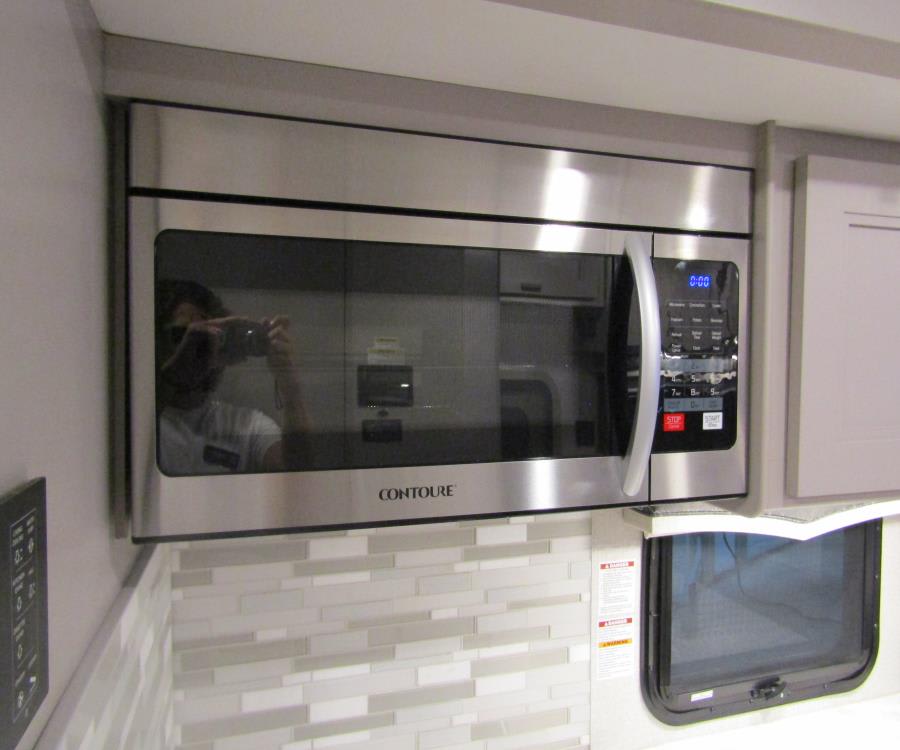 2023 Thor Motor Coach OMNI — photo 9 view