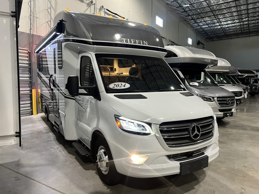 2024 Tiffin WAYFARER