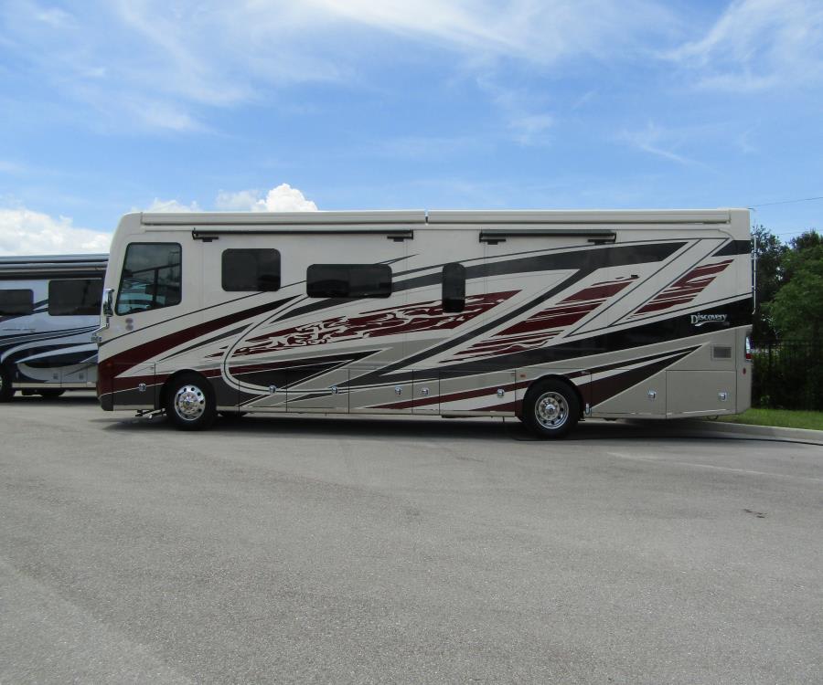 2026 Fleetwood DISCOVERY LXE — photo 29 view