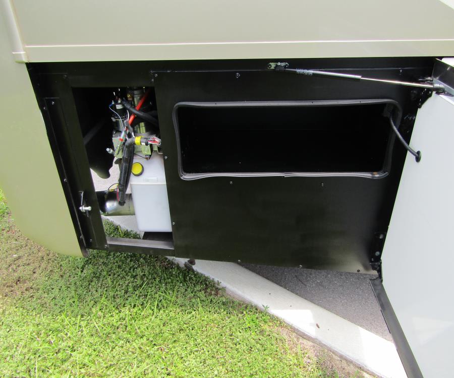 2026 Fleetwood DISCOVERY LXE — photo 36 view