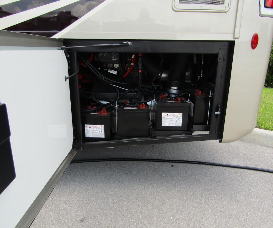 2026 Fleetwood DISCOVERY LXE — photo 37 view