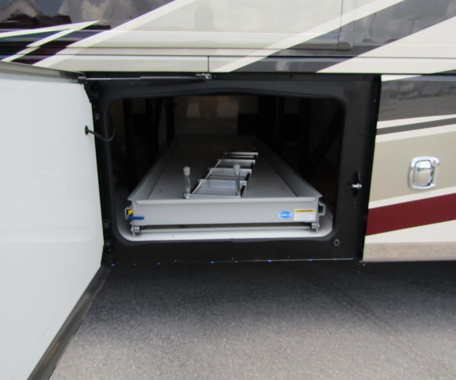 2026 Fleetwood DISCOVERY LXE — photo 41 view