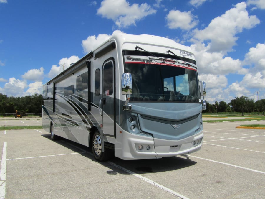 2026 Fleetwood DISCOVERY